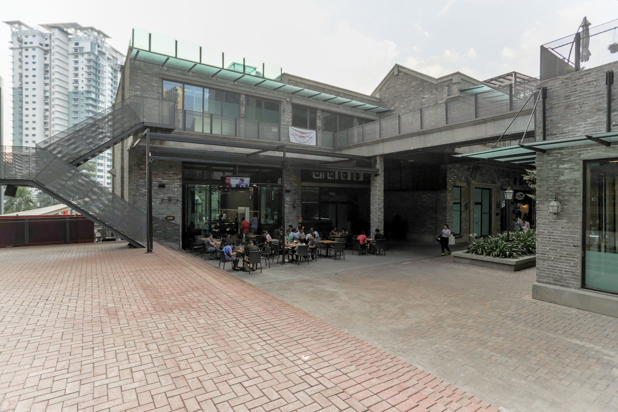 The 12 Suites @ Empire Damansara Petaling Jaya Εξωτερικό φωτογραφία