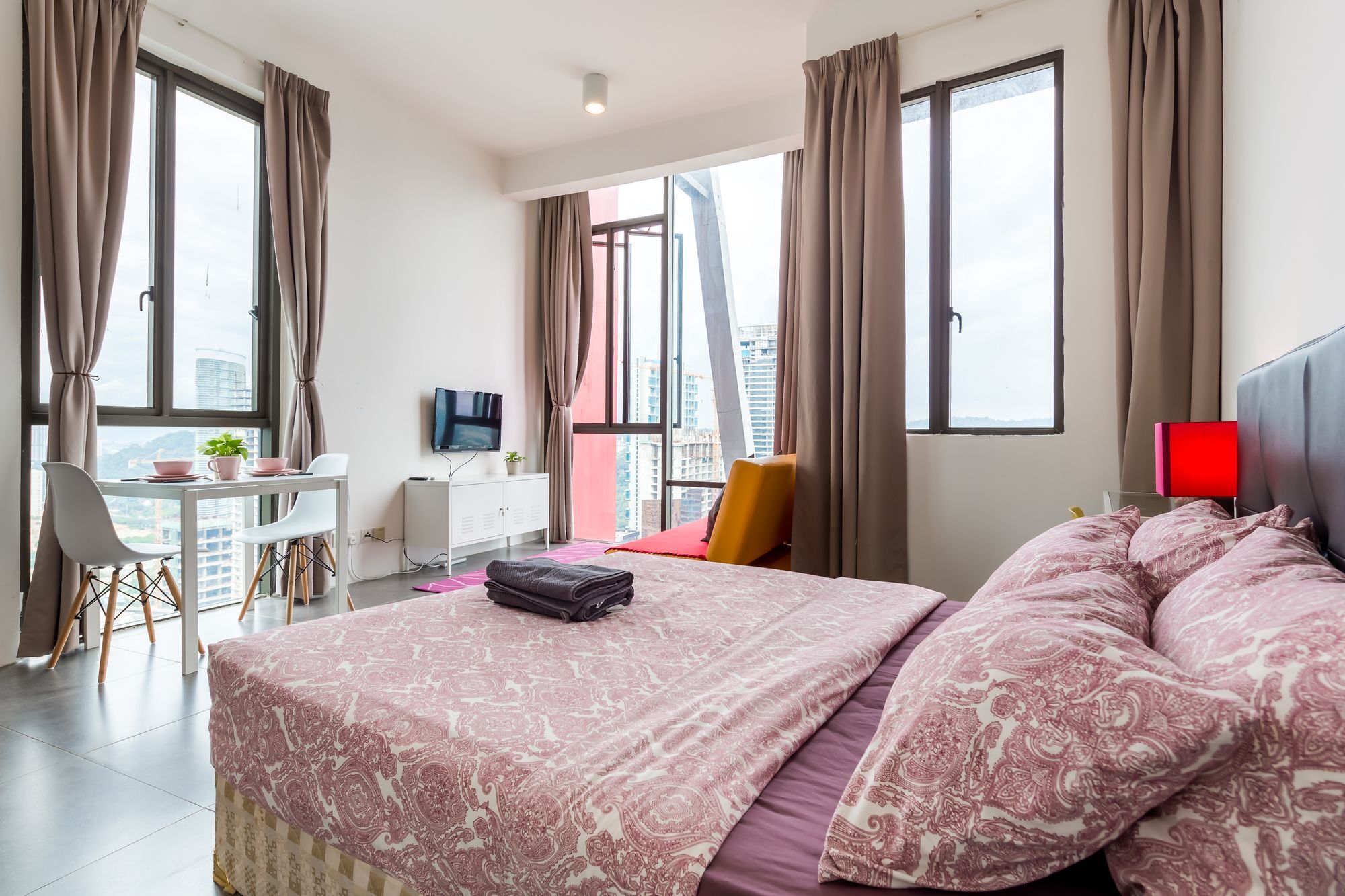 The 12 Suites @ Empire Damansara Petaling Jaya Εξωτερικό φωτογραφία