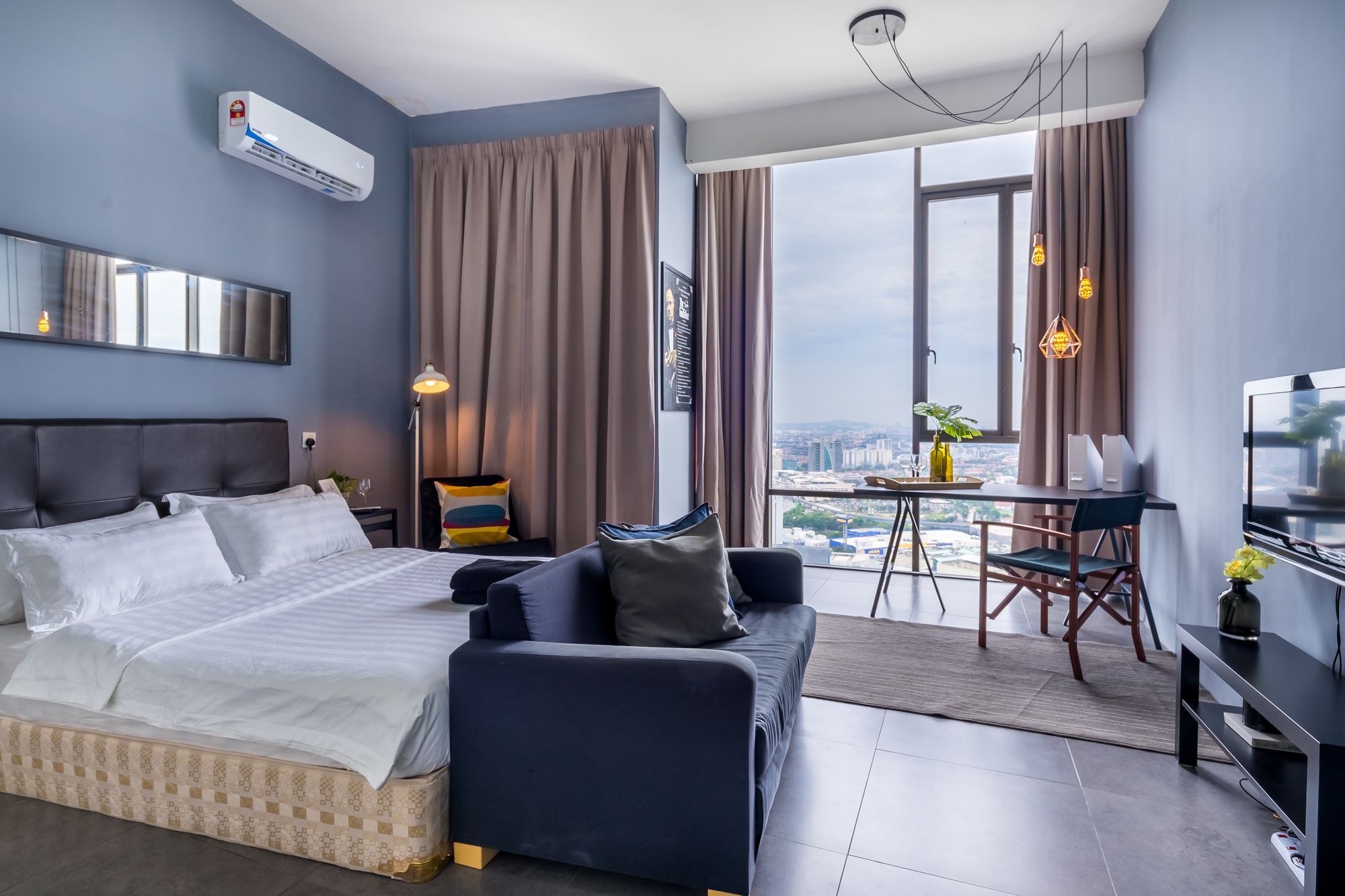 The 12 Suites @ Empire Damansara Petaling Jaya Εξωτερικό φωτογραφία